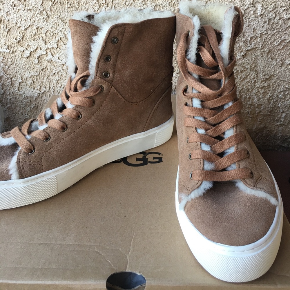 UGG Beven boots - Picture 6 of 8